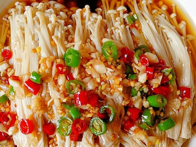 凉拌金针菇