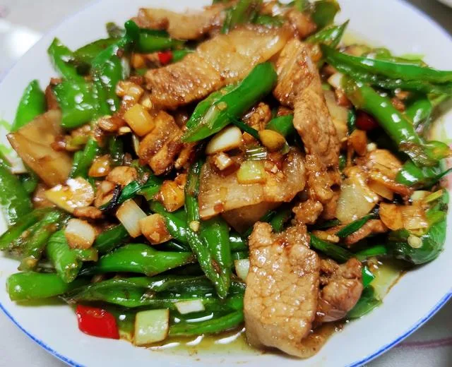 小米辣炒肉